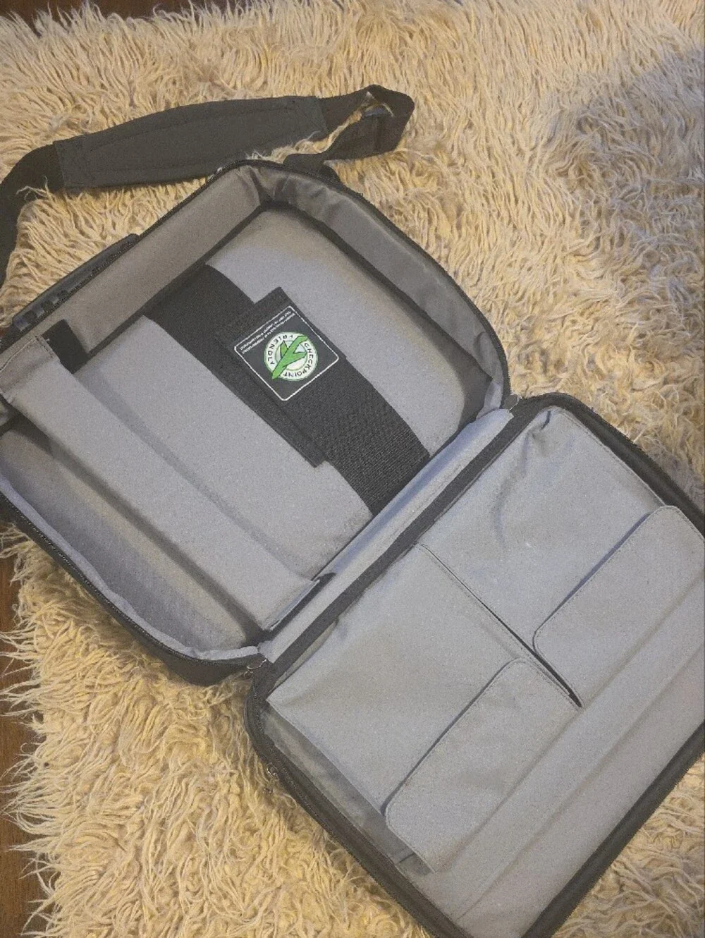 SwissGear Black Laptop Briefcase with Padded Shoulder Strap